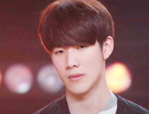 揭示了一个 揭示了一个