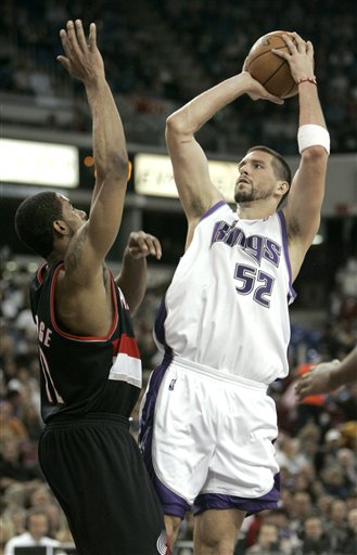 月队的解约 月队的解约