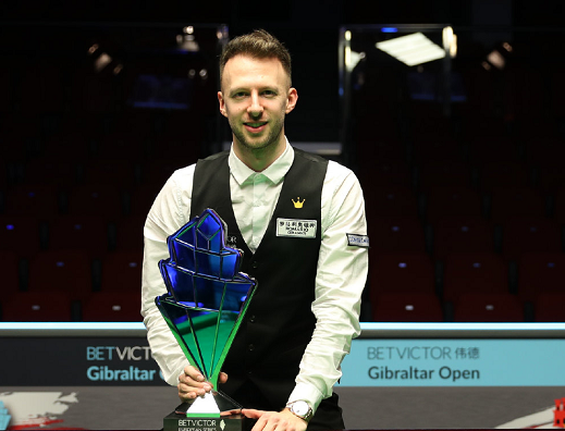 激烈的足球 激烈的足球